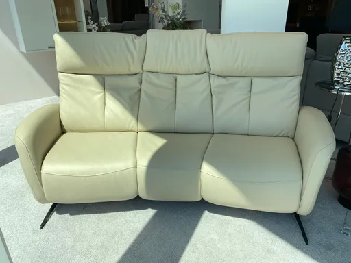 Trapezsofa Sitz.Konzept